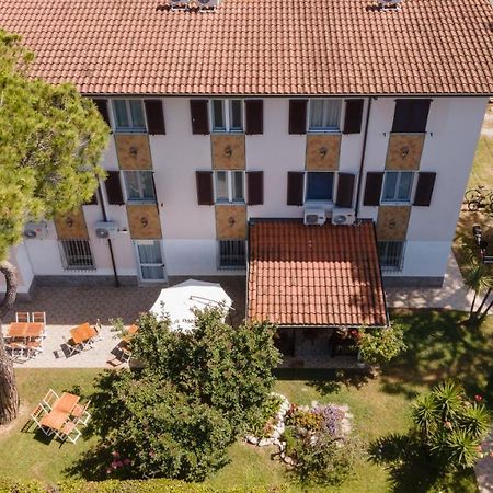Hotel Villa Giada Marina di Massa Exterior foto