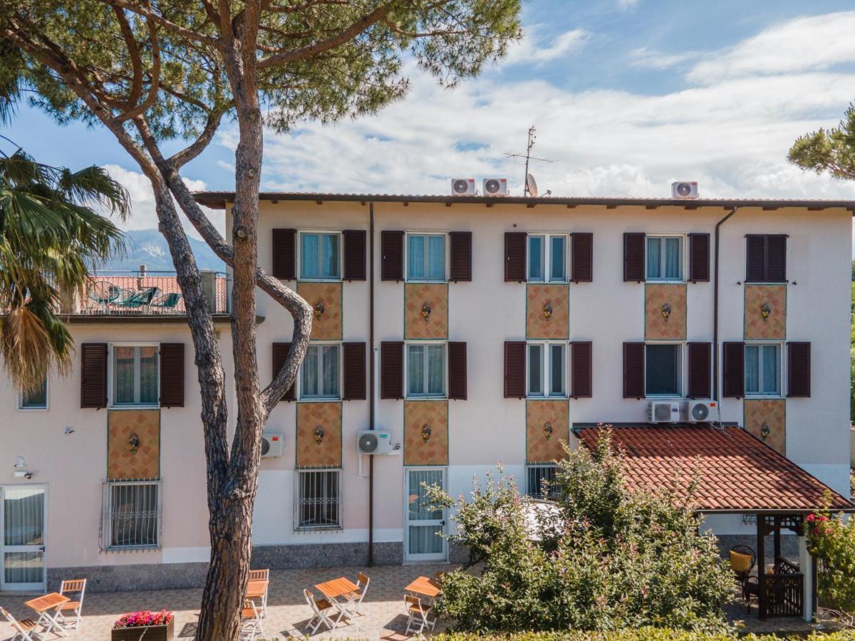 Hotel Villa Giada Marina di Massa Exterior foto